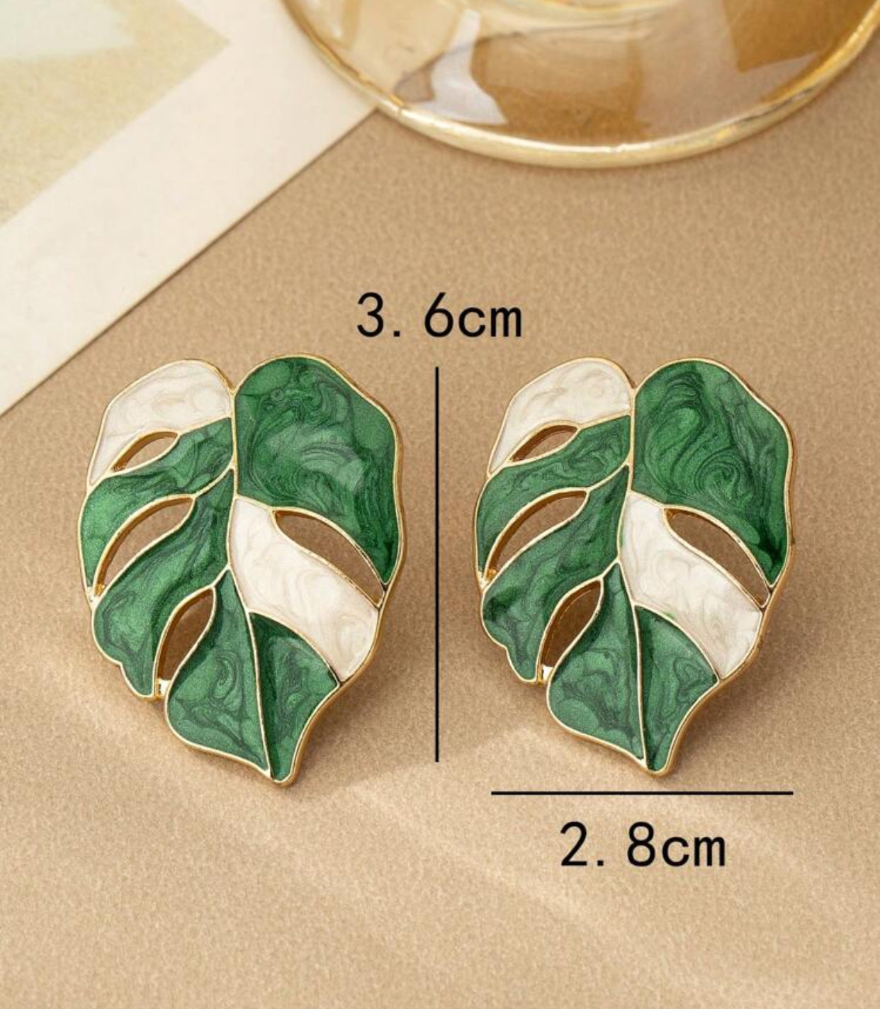 Monstera Fashionable Green & White Enamel Pearl Stud Earrings